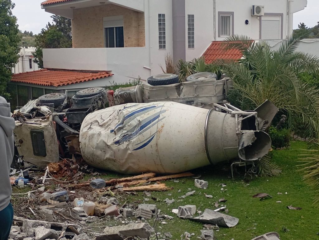 rodos-Αnatropi-betonieras-stin-periochi-1