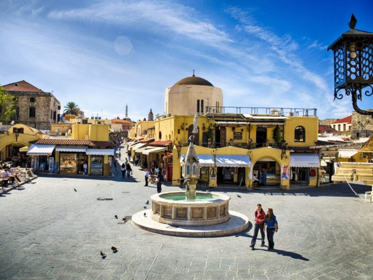 Ρόδος: Από 14 Απριλίου τίθεται σε εφαρμογή η ελεγχόμενη κυκλοφορία στη Μεσαιωνική Πόλη