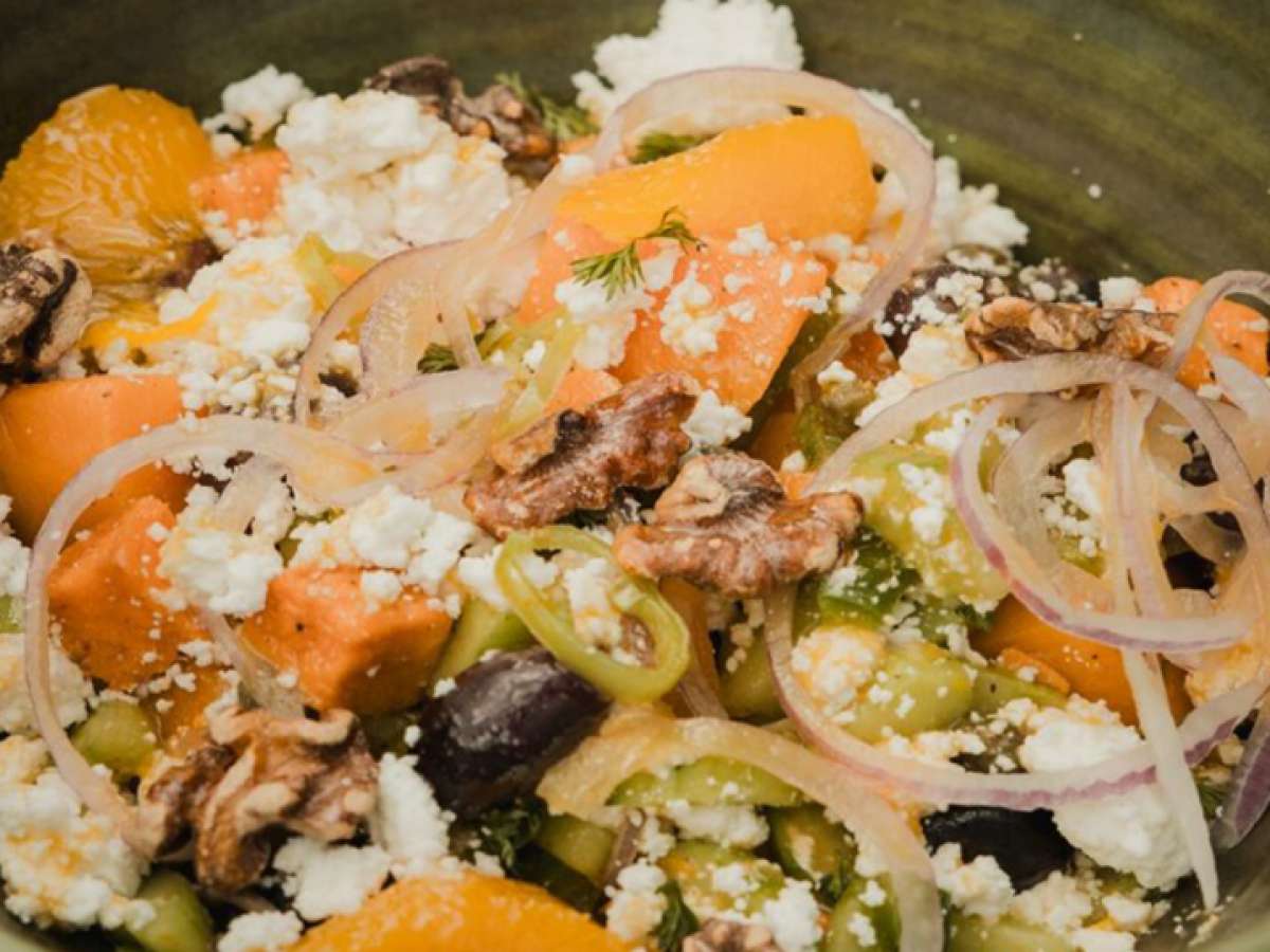 Σαλάτα με γλυκοπατάτες και φέτα Τραχειάς