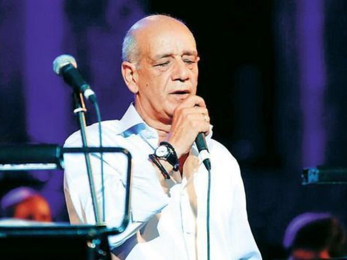 Σαν σήμερα έφυγε από τη ζωή ο  Δημήτρης Μητροπάνος