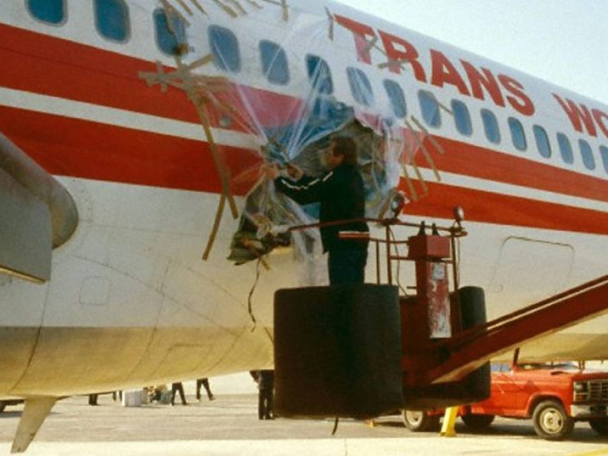 Σαν σήμερα: Έκρηξη βόμβας σε αεροσκάφος πάνω από το Άργος με 4 νεκρούς και 7 τραυματίες