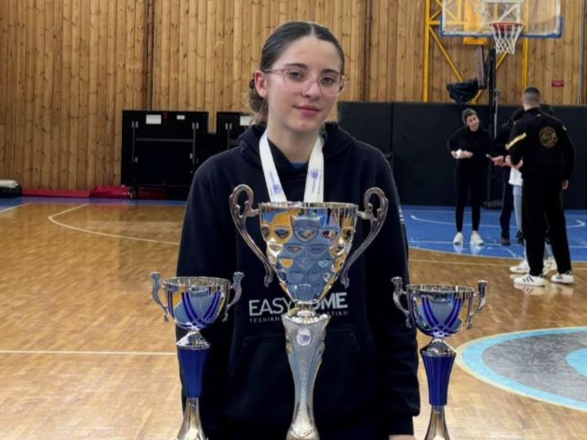 Σάρωσε η Αναστασία! Μαθήτρια από τη Νέα Μάκρη πήρε τρία χρυσά στο Πανελλήνιο του πινγκ πονγκ