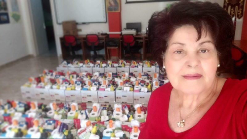 se-1.000-simpolites-mas-aporon-ikogenion