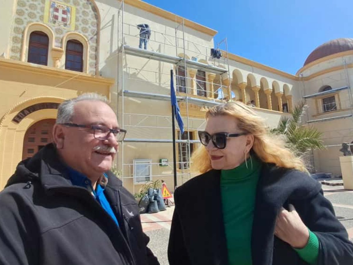 Σε εξέλιξη οι εργασίες συντήρησης και ανακαίνισης στο Επαρχιακό Μέγαρο Καλύμνου – Επιτόπου επιθεώρηση από τον Έπαρχο (video)