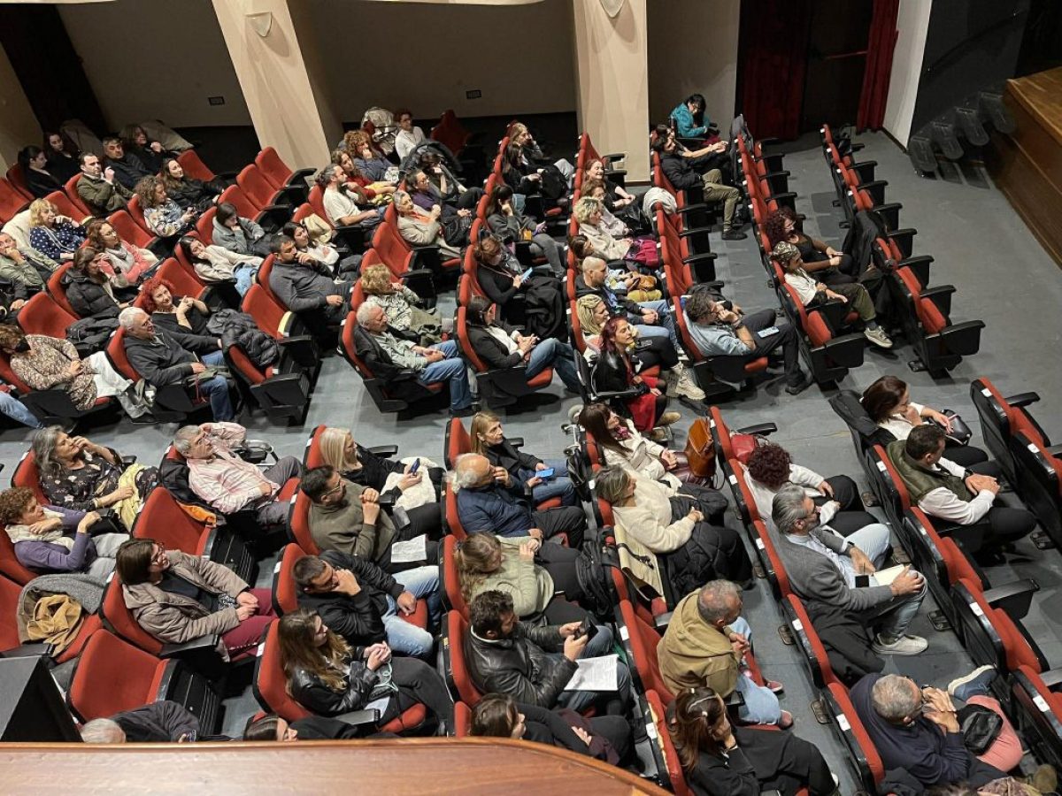 Συγκίνησε τον Άγιο Νικόλαο το ντοκιμαντέρ «Από τι είμαστε φτιαγμένοι» για τον έρωτα και την αναπηρία