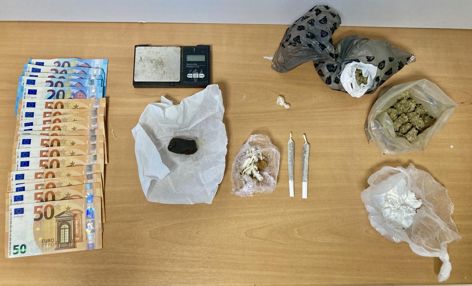 sillipsi-28chronou-chanioti-katiche-megali