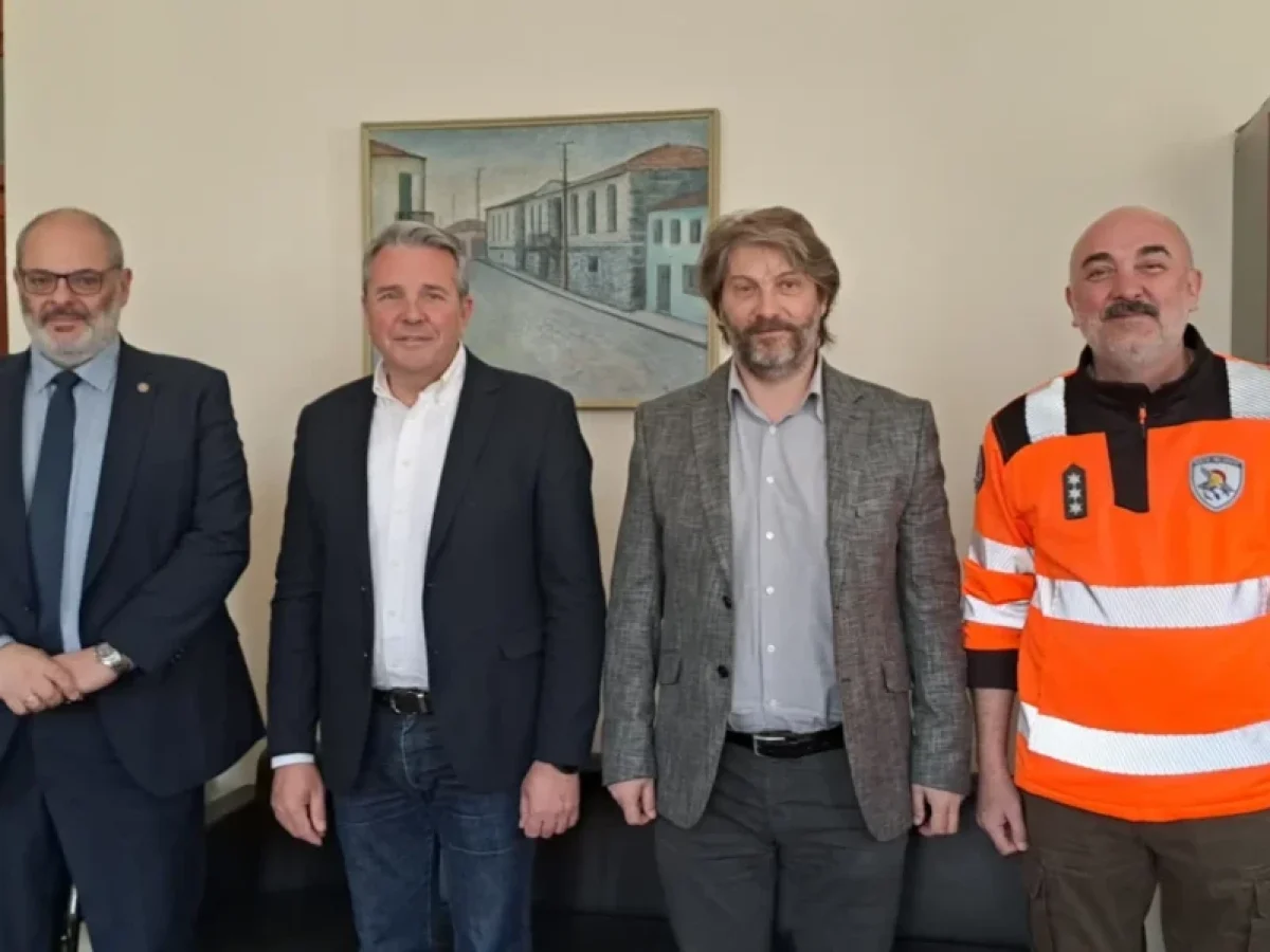 Σύμφωνο συνεργασίας για την προστασία του Πανεπιστημιακού Δάσους Χολομώντα μεταξύ Εργαστηρίου Αστροδυναμικής και  Θεωρητικής Μηχανικής ΑΠΘ και ΛΕΦΕΔ Χαλκιδικής.