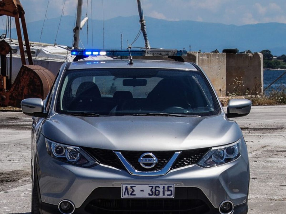 Συναγερμός στην Αταλάντη: Αναποδογυρισμένο αυτοκίνητο βρέθηκε μέσα στη θάλασσα