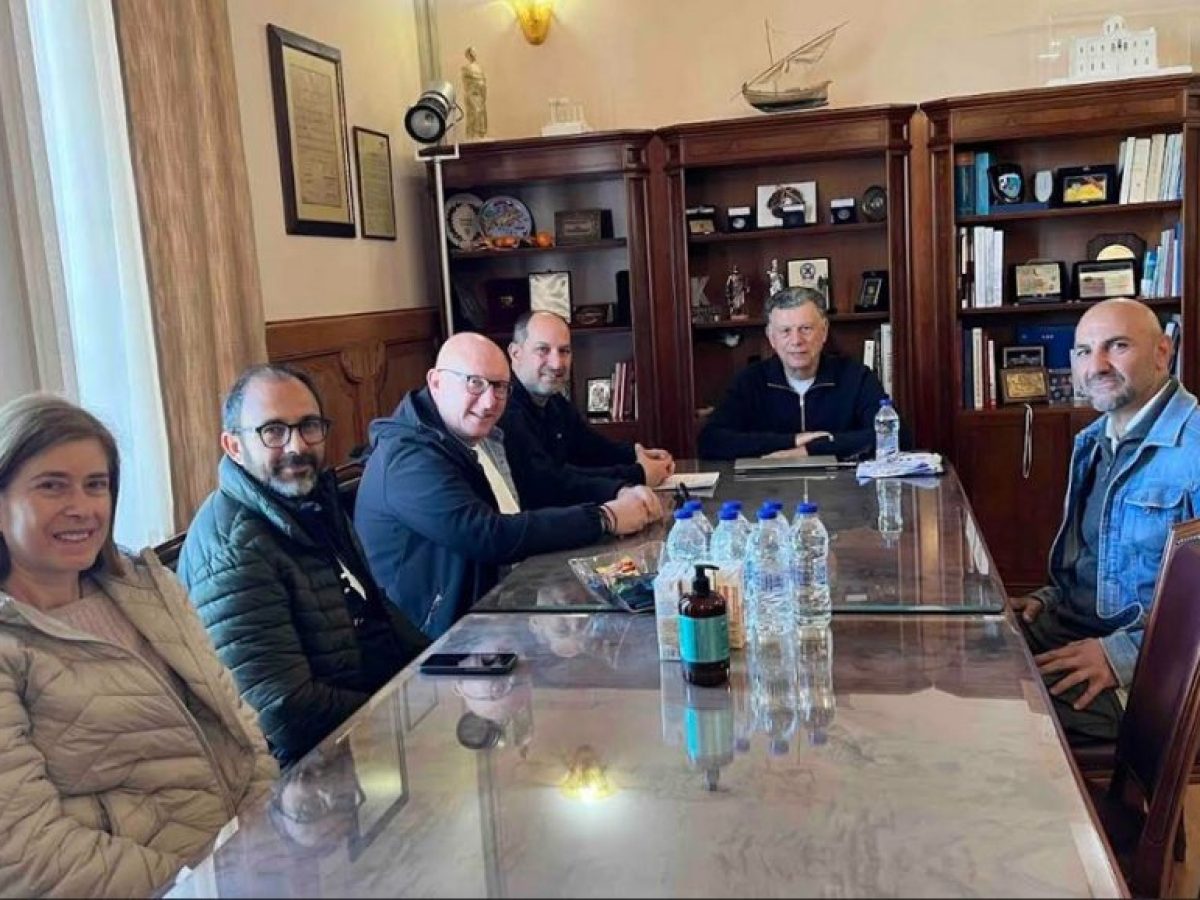 Συνάντηση Δημάρχου Κω με τους επαγγελματίες_ενοικιαστές του Βακουφ στο τέμενος Ντεφτερντάρ