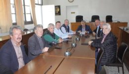 sinantisi-dimarchou-pilis-me-tous