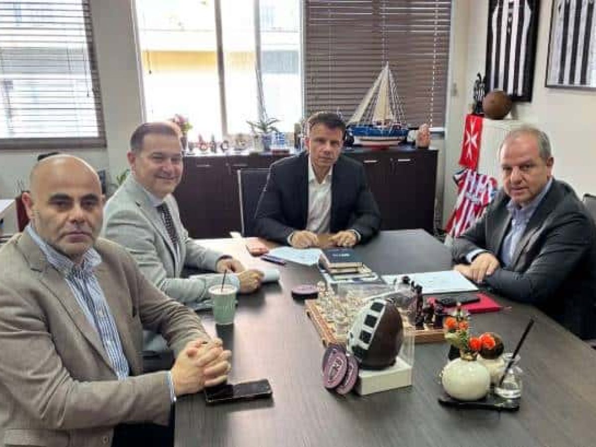 Συνάντηση Διονύση Σταμενίτη με τον Διοικητή της 3ης ΥΠΕ