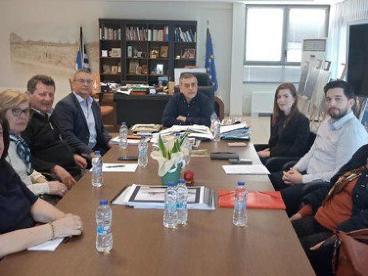 Συνάντηση Κουρέτα με τον Σύλλογο Ατόμων με Ειδικές Ανάγκες Ν. Τρικάλων η «Ελπίδα»