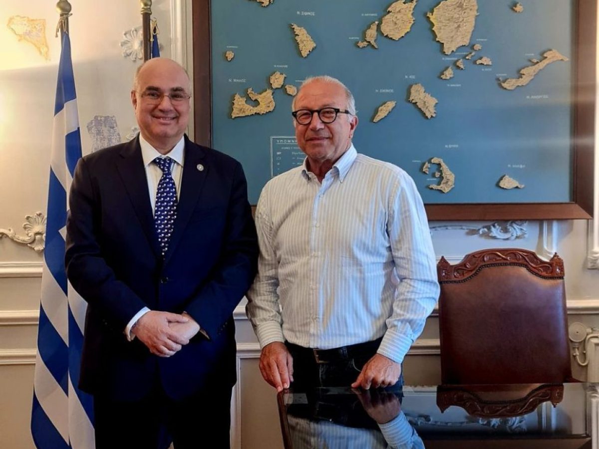 Συνάντηση του Χωρικού Αντιπεριφερειάρχη Κυκλάδων κ. Γ. Λεονταρίτη με τον Γενικό Γραμματέα του Υπουργείου Δικαιοσύνης