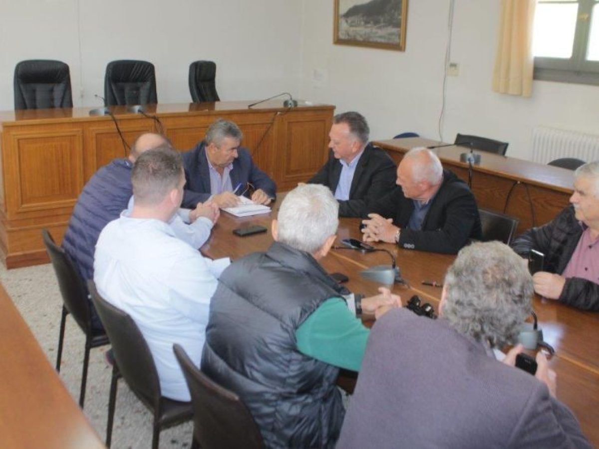      Συνάντηση του Κώστα Μαράβα με μέλη του Δ.Σ της Πανελλήνιας Ομοσπονδίας  Συλλόγου Σαρακατσαναίων