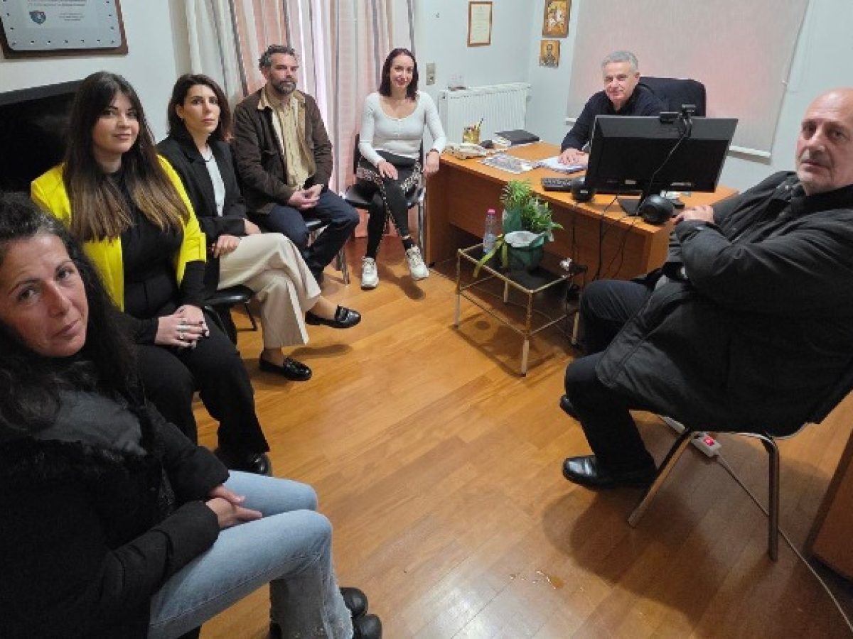 Συνάντηση Βουλευτή με τη διοίκηση και τους γονείς για την στέγαση του Ειδικού Σχολείου