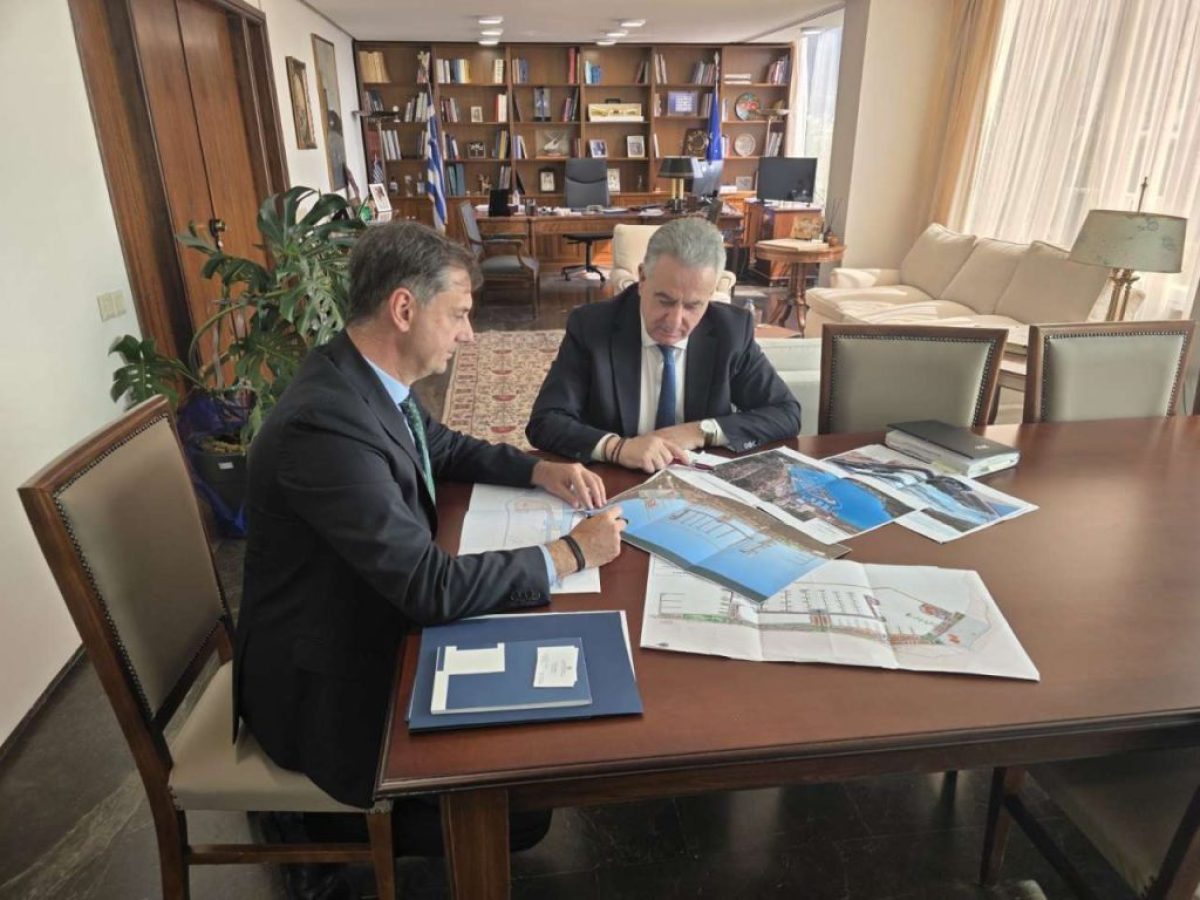 Συναντήσεις Καββαδά για τη Μαρίνα Βλυχού