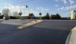 sinechizonte-i-paremvasis-anavathmisis-stin