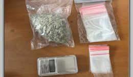 sinelifthisan-dio-atomon-sta-trikala