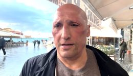 sinentefxi-me-ton-d.-laskari