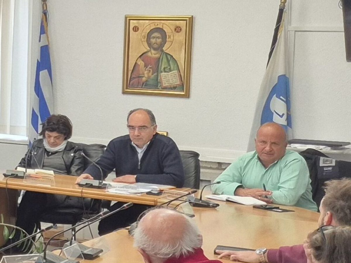 Σύσκεψη εργασίας στο Δημαρχείο Πάρου ενόψει του Πάσχα και της νέας τουριστικής περιόδου