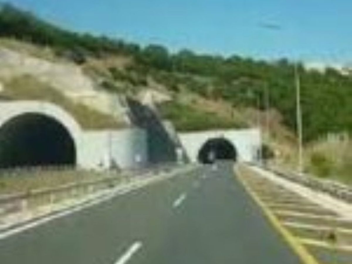 Σύσκεψη στην ΠΕ Ροδόπης για τον Κάθετο Άξονα Κομοτηνής Ελληνοβουλγαρικών συνόρων