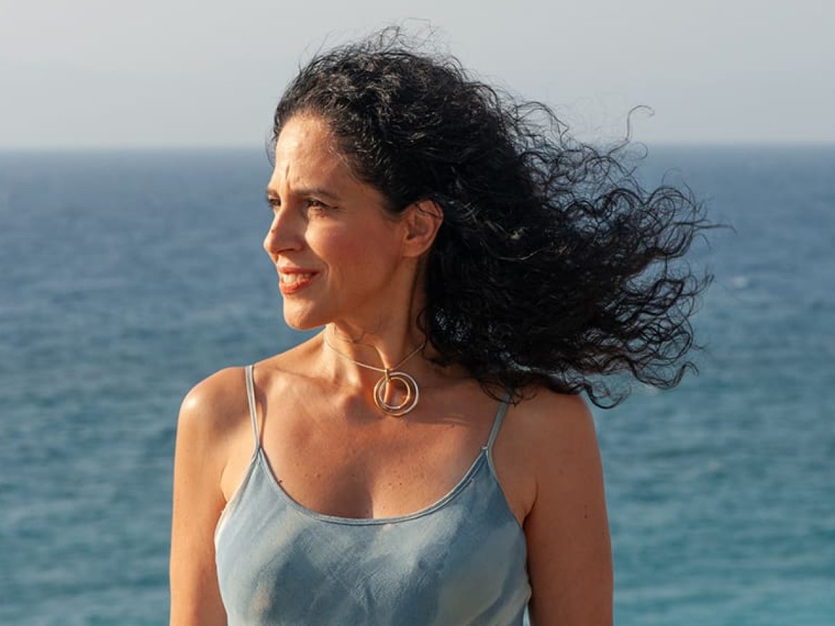 «Σκιές στις αναθέσεις της Περιφέρειας Νοτίου Αιγαίου» και τη μαεστρία με την οποία κατατέμνονται ενιαία έργα και παρακάμπτονται οι δημόσιοι διαγωνισμοί μέσω απευθείας αναθέσεων