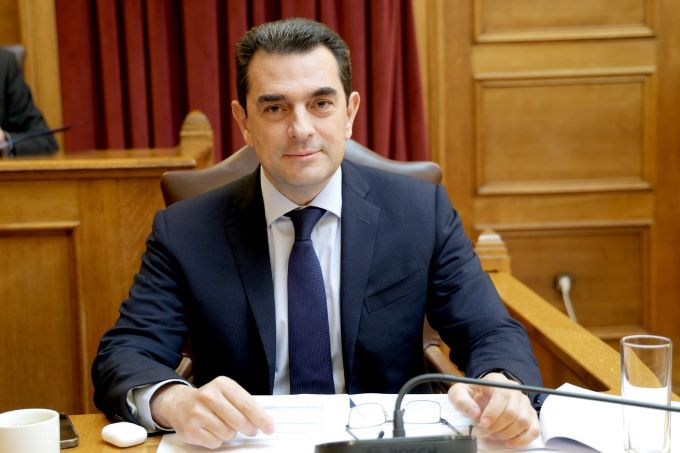 skrekas-i-kivernisi-stirizi-ton