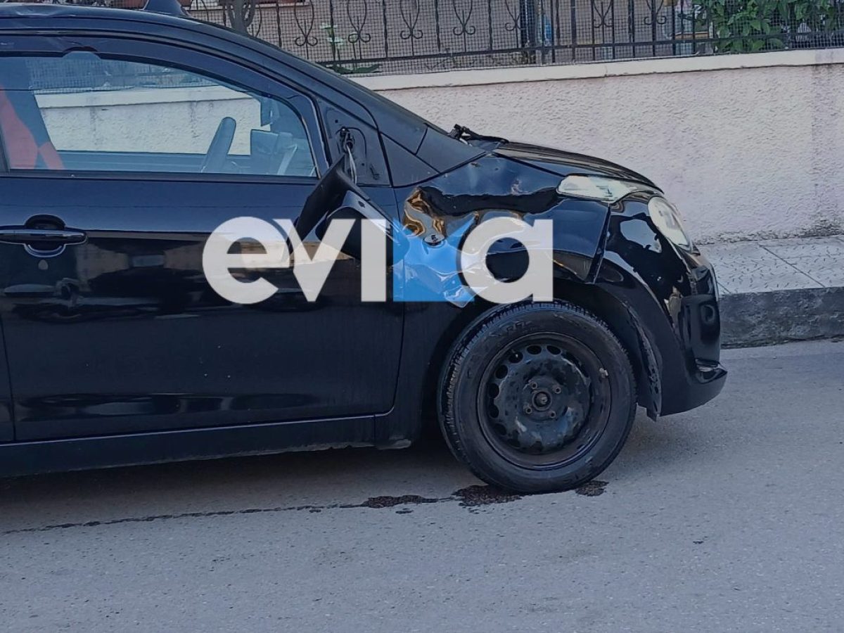 Σοβαρό τροχαίο στη Χαλκίδα: Μηχανή συγκρούστηκε με ΙΧ- Στο νοσοκομείο ο οδηγός του δίκυκλου