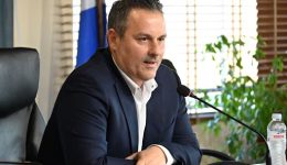 spiros-diamantopoulos-Άgnosti-eftiaxan-pseftiko