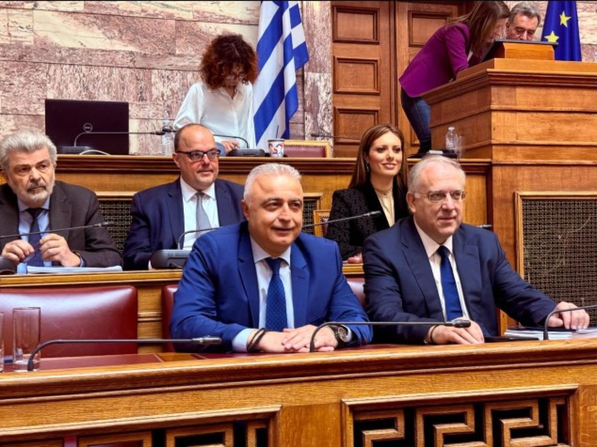 Στη Βουλή ο Λευτέρης Κρητικός για νομοσχέδιο του Υπουργείου Ανάπτυξης