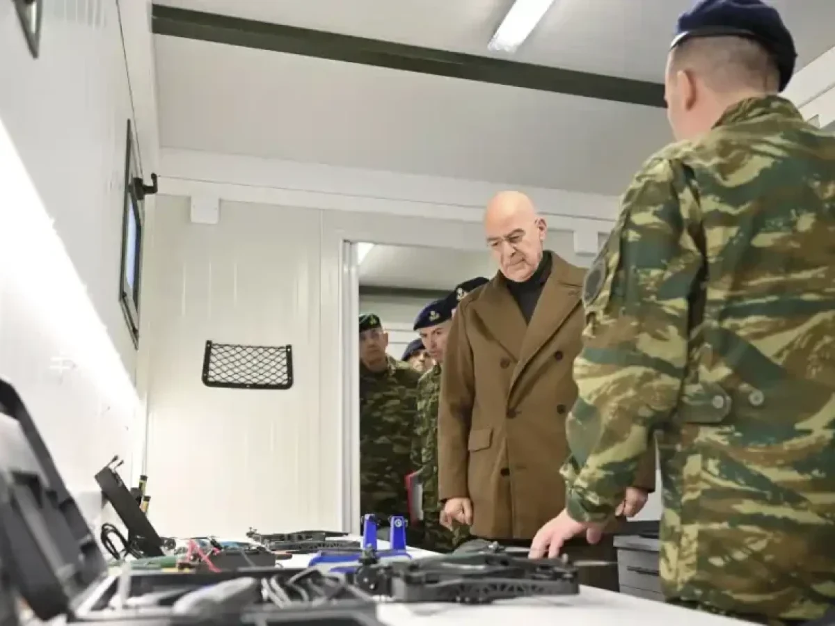 &Sigma;&tau;&iota;&sigmaf; &Alpha;&chi;&alpha;&rho;&nu;έ&sigmaf; &omicron; &Delta;έ&nu;&delta;&iota;&alpha;&sigmaf; &gamma;&iota;&alpha; &tau;&alpha; drones &tau;&eta;&sigmaf; &nu;έ&alpha;&sigmaf; &gamma;&epsilon;&nu;&iota;ά&sigmaf; &ndash; &Epsilon;&pi;ί&sigma;&kappa;&epsilon;&psi;&eta; &sigma;&tau;&omicron; 306 &Epsilon;&Beta;&Tau;