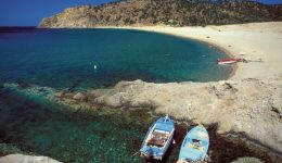 sto-epikentro-ke-i-samothraki