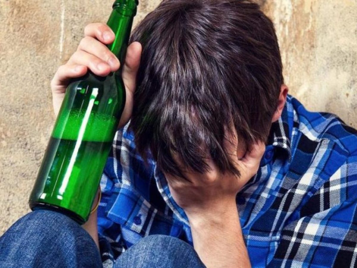 Στο νοσοκομείο μεθυσμένος ανήλικος – Συνελήφθη ο υπεύθυνος του καταστήματος