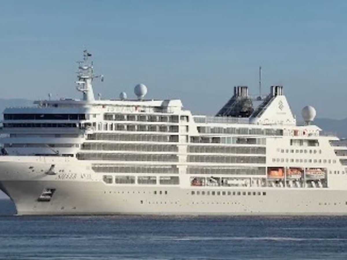 Στον Βόλο το κρουαζιερόπλοιο «Silver Muse» με εκατοντάδες επιβάτες