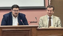 ta-12-themata-sto-dimotiko