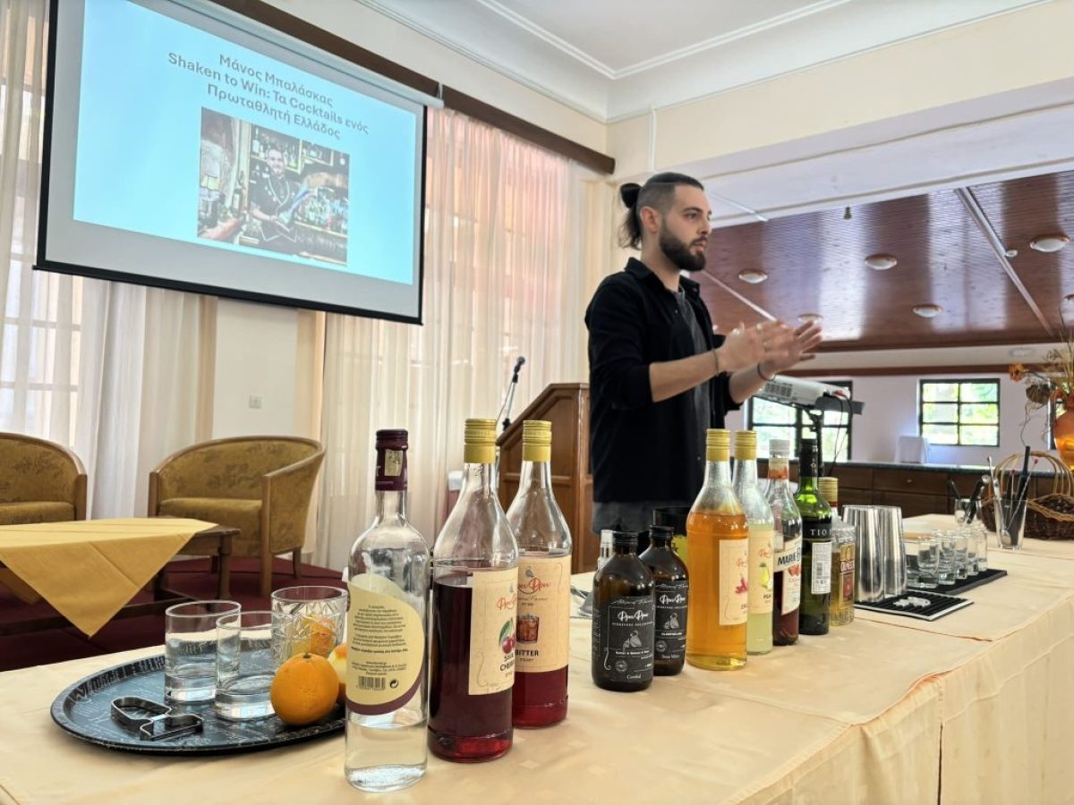 Τα Cocktails ενός Πρωταθλητή Ελλάδος – Ένα masterclass υψηλών προδιαγραφών στη Σ.Α.Ε.Κ. Τουρισμού Ρόδου