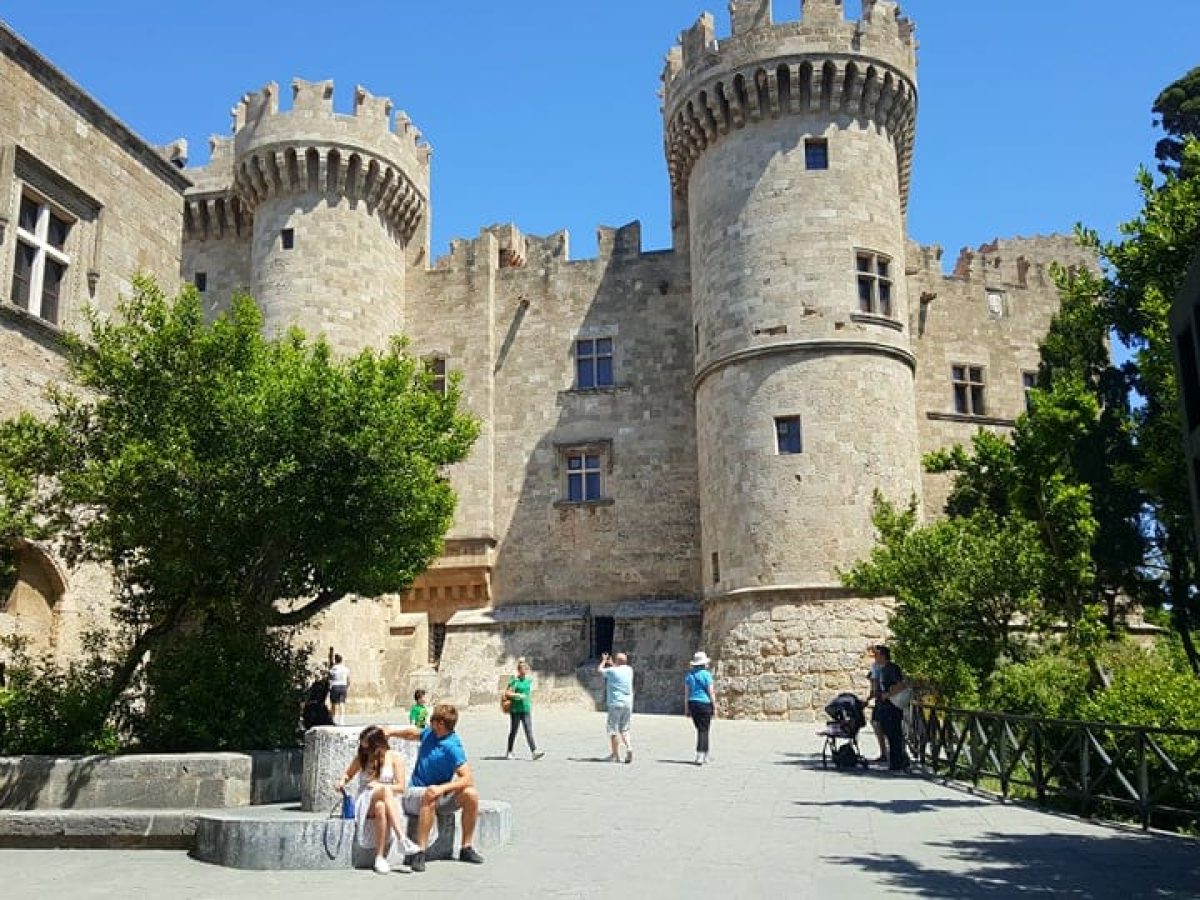 Τα μουσεία της Ρόδου “αιμοδότης” στον κρατικό κορβανά – Έσοδα-ρεκόρ απο τους αρχαιολογικούς χώρους