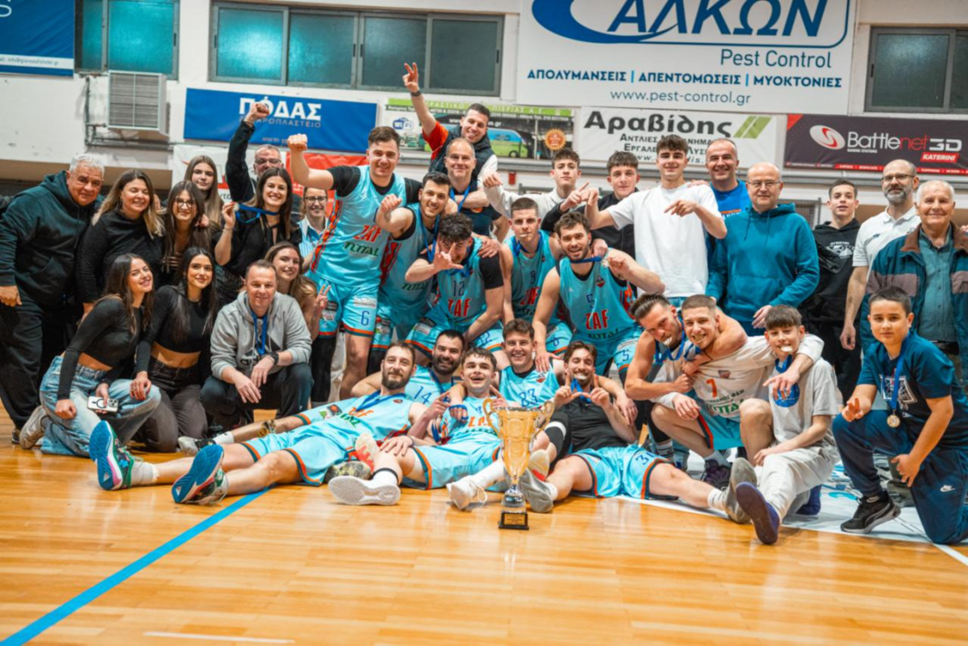 terastia-epitichia-sto-basket-tou