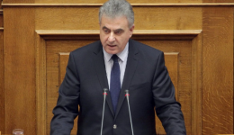 thanasis-kavvadas-me-2i-desmi-1