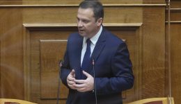 thanasis-lioutas-katavlithikan-pano-apo