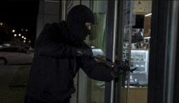 thermo-Αpopira-listias-me-pirovolismous