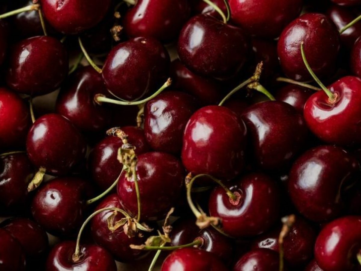 Θεσσαλονίκη: «Χρυσά» τα πρώτα κεράσια της χρονιάς