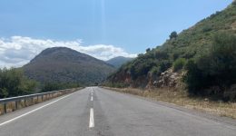 thessaloniki-taxi-stous-dromous-vazi