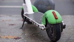 thessaloniki-vrethike-me-ilektriko-patini