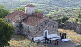 thia-litourgia-sto-monastiri-tou-1