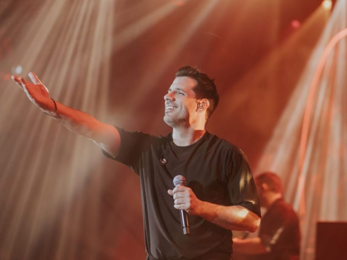 Θοδωρής Φέρρης | «Όσο Θα Γυρίζει Η Γη» Summer Tour στο Στάδιο Απόλλωνα