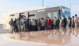 thorakisi-tis-kritis-enanti-ton-1