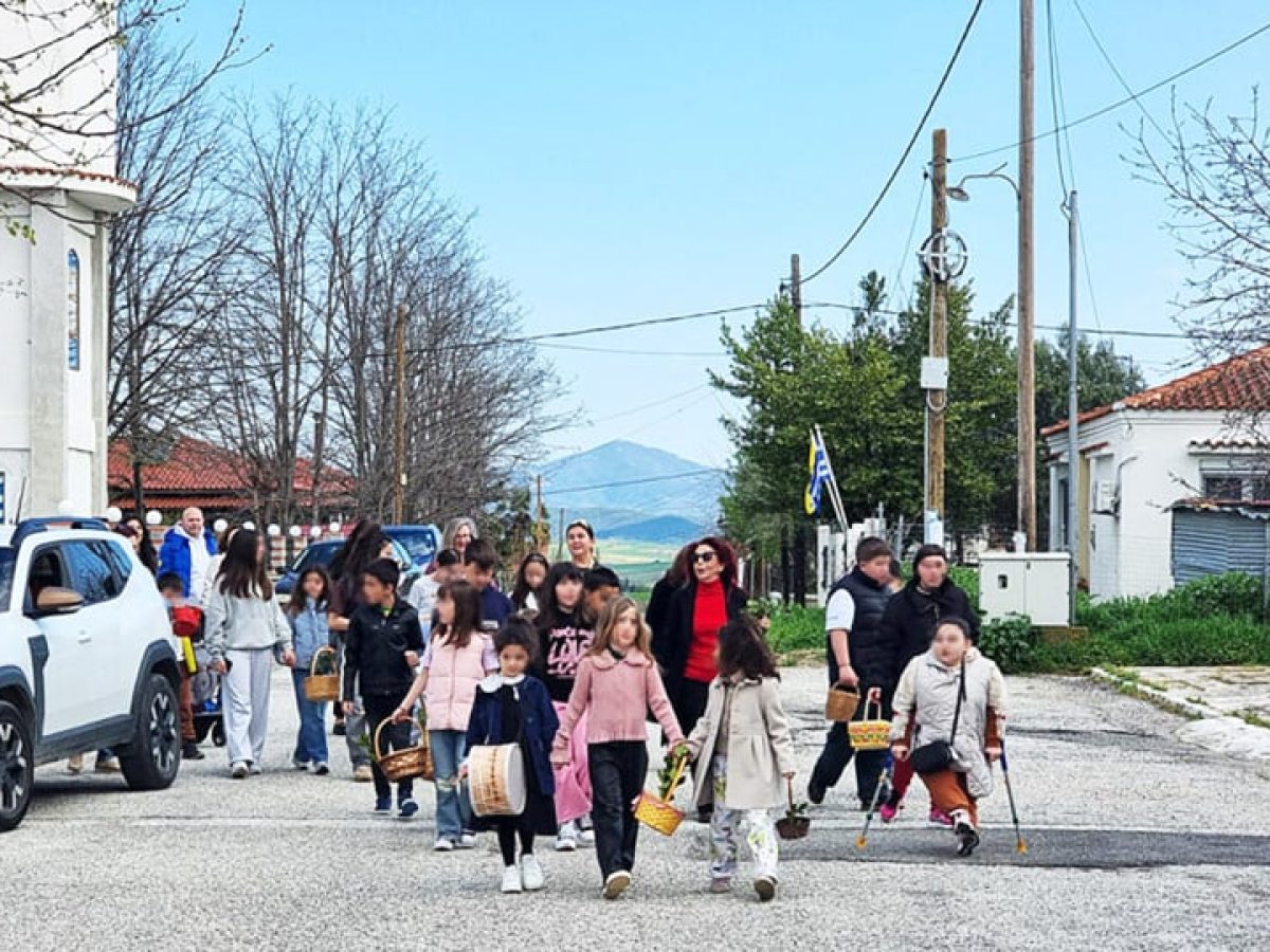 Θρυλόριο: Τα παιδιά «ζωντάνεψαν» τα ποντιακά κάλαντα των Βαΐων – Μια παράδοση που αντέχει στο χρόνο