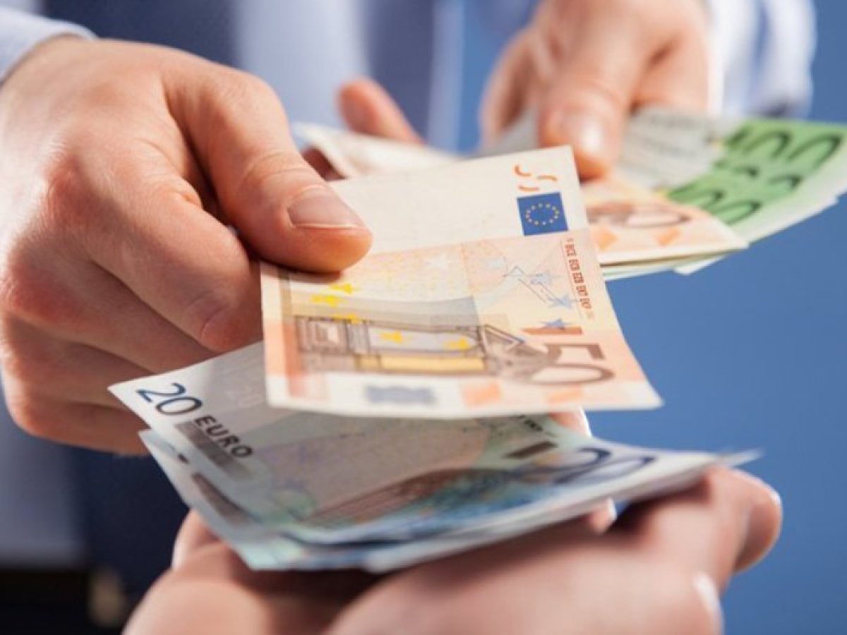 Τι αλλάζει στα επιδόματα – Τι σημαίνει για τους δικαιούχους