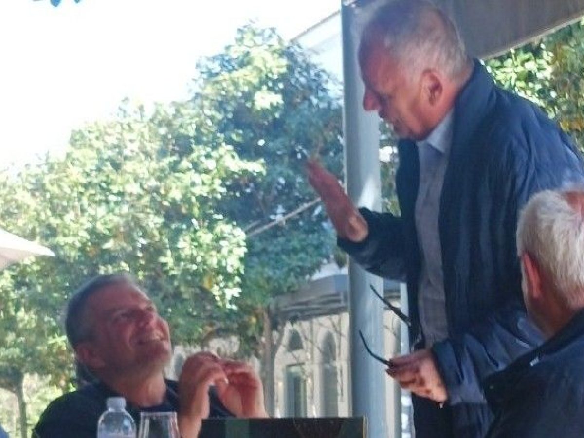 Τι λέει με τόσο… περισπούδαστο ύφος ο Βλαχογιάννης στον Παπαευθυμίου;